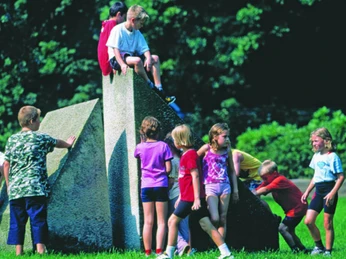 Skulptur "Ungleiches Paar" Skulptur "Ungleiches Paar"