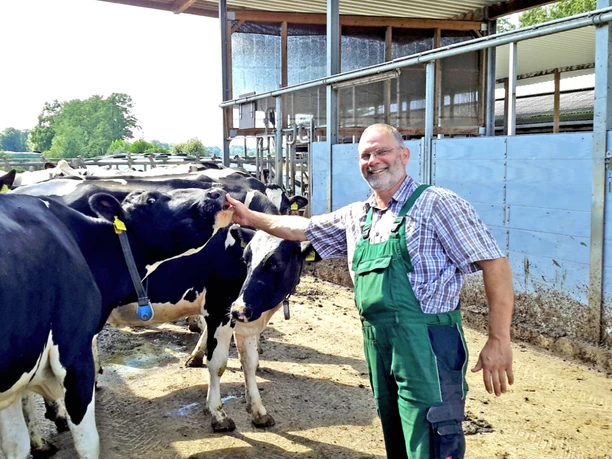 Färsenaufzucht auf Jüttens Hof Färsenaufzucht auf Jüttens Hof