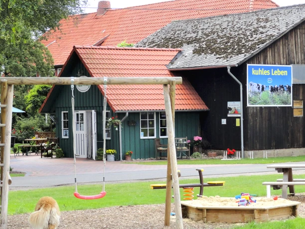 Außenansicht von Jüttens Hof mit Melkhus Außenansicht von Jüttens Hof mit Melkhus