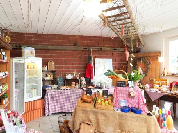 Inneneinrichtung und Produkte von Bassen's Bauernladen Inneneinrichtung und Produkte von Bassen's Bauernladen