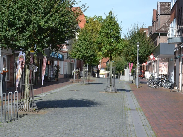 Fußgängerzone in der Innenstadt von Zeven Fußgängerzone in der Innenstadt von Zeven