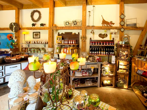 Innenansicht von Koenekes Hofladen in Heeslingen Innenansicht von Koenekes Hofladen in Heeslingen