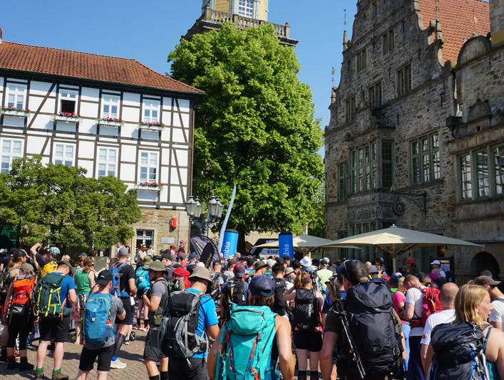 Megamarsch Weserbergland Marktplatz