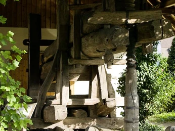 bermatinger_weinfest-weinpresse-oben