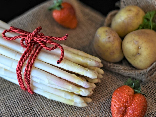 Spargel-Erdbeeren Spargel-Erdbeeren