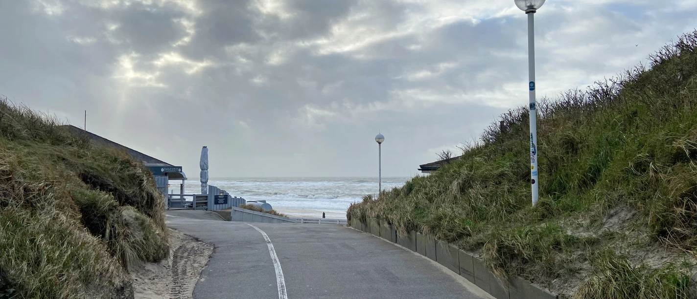 barrierefreier Strandübergang an der Badezeit