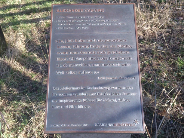 Kunststele Alexander Camaro