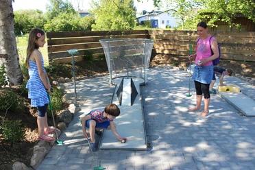 minigolf-am-barfusspark-schwackendorf-netz.JPG