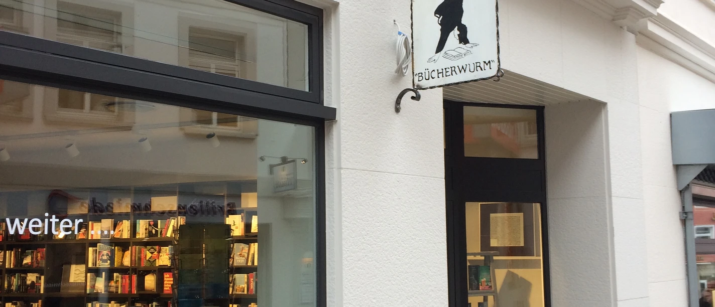 Bücherwurm.jpg Das Bild zeigt den Eingangsbereich des Geschäfts Bücherwurm Minden
