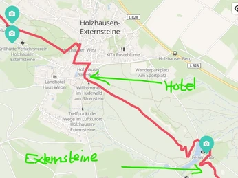 Kartenausschnitt Baerenstein.jpg Kartenausschnitt von Horn-Bad Meinberg mit roten Routenlinien und markierten Sehenswürdigkeiten.