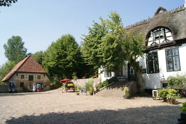 cafe-lindauhof-sommer.JPG