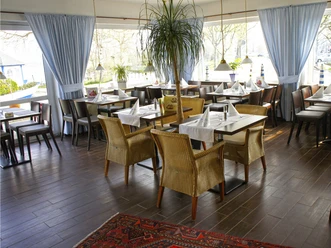 restaurant-am-schleieck-gastraum.jpg