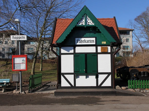 angelner-dampeisenbahn-fahrkartenschalter-in-kappeln.jpg