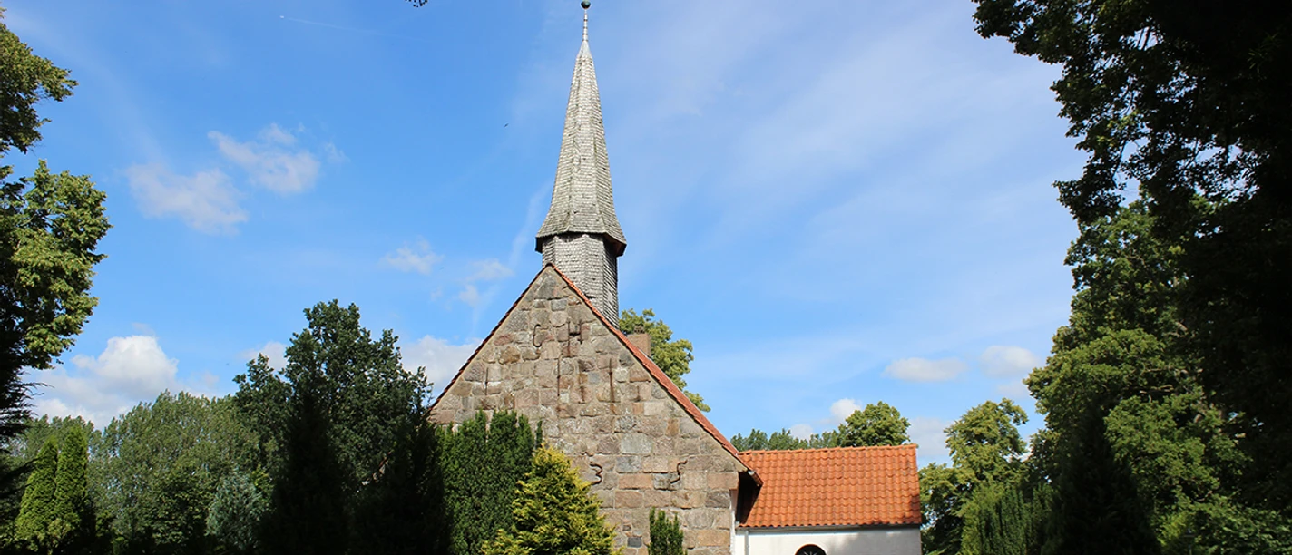 kirche-uelsby.jpg