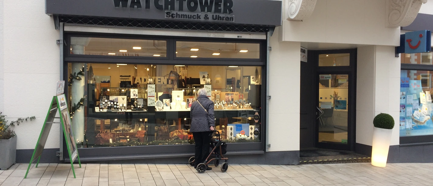 Das Bild zeigt den Eingangsbereich des Geschäftes.