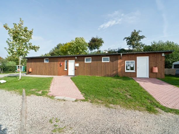 campingplatz-lindaunis-waschhaus.jpg