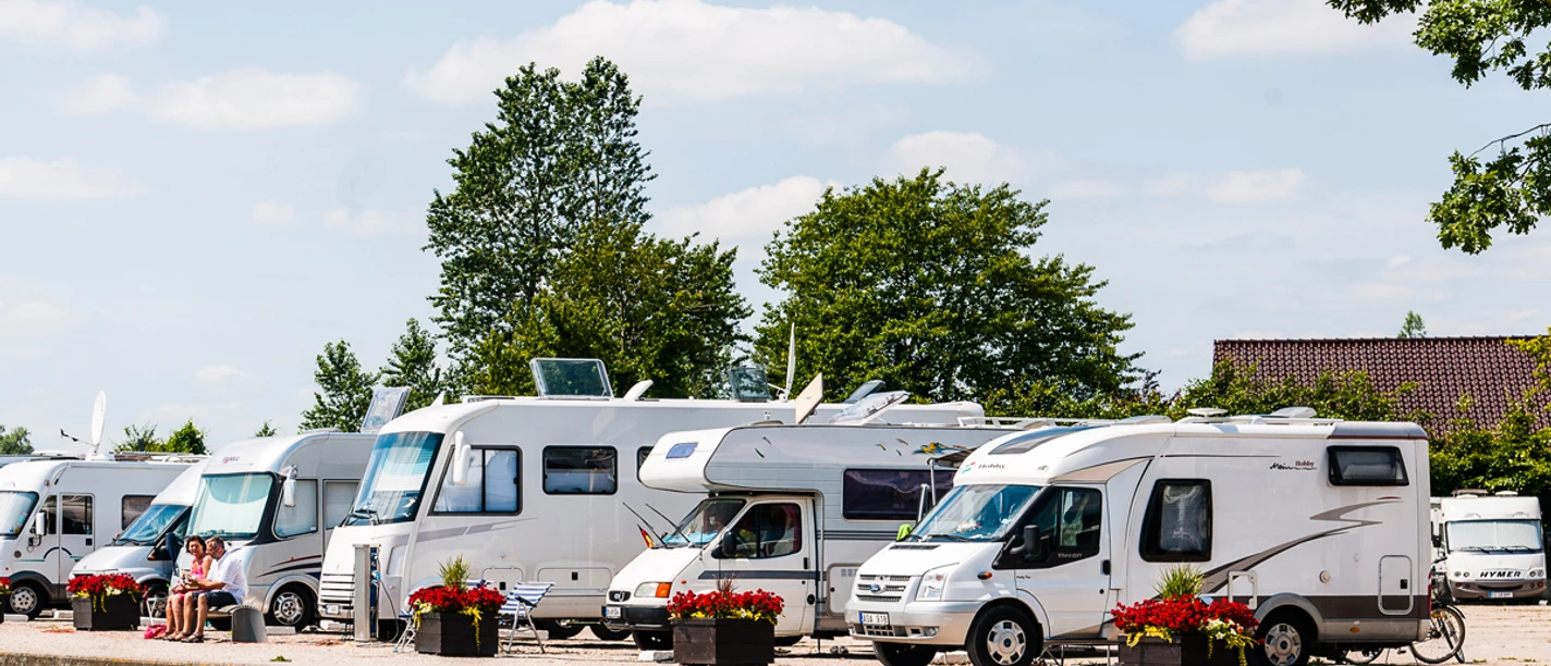 wohnmobilstellplatz-am-stadthafen-in-schleswig.jpg