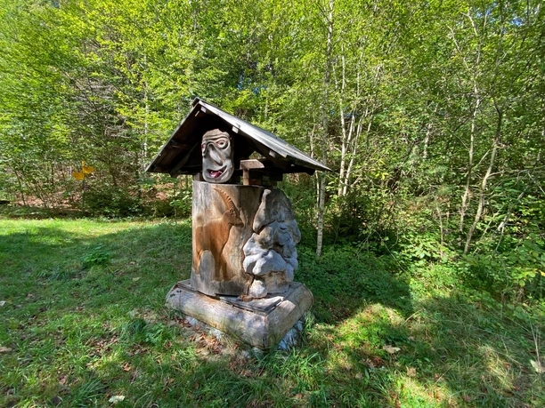Skulptur «Flöschmandli vom Dachsgraben»