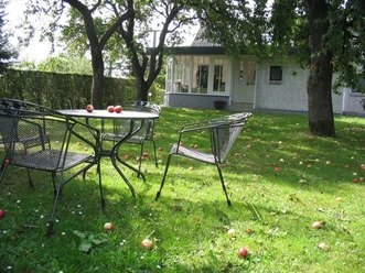 urlaub-im-alten-apfelgarten-garten.jpg