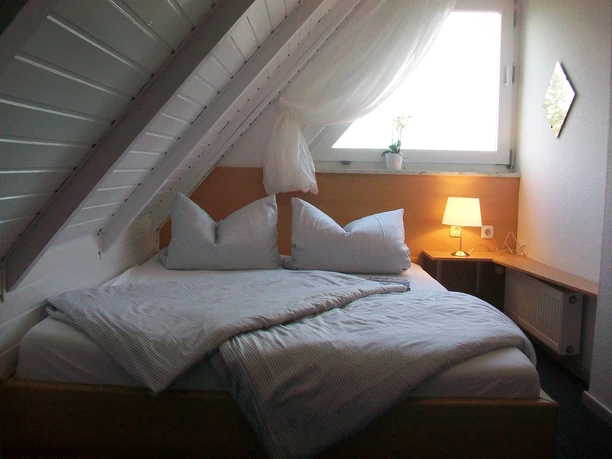 ferien-bei-woydt-schlafzimmer.JPG