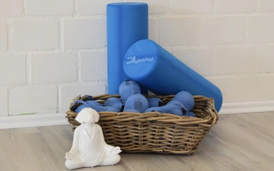 yoga-studio-feelgood-yin-yoga-faszien-hilfsmittel.jpg