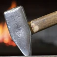 metallschmiede-petzel-hammer.jpg