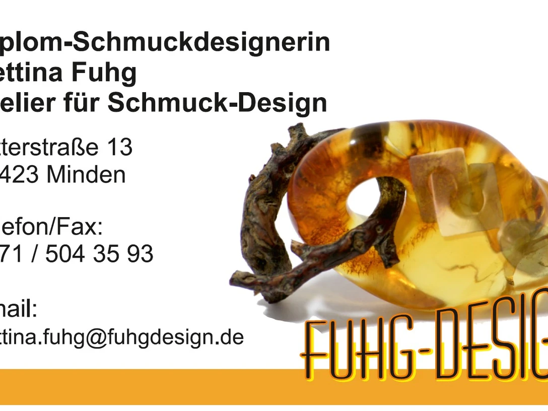 Das Bild zeigt die Visitenkarte von Frau Fugh. Rechts ist ein Stein abgebildet