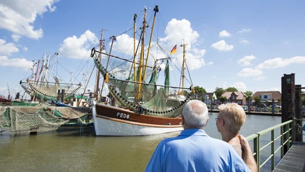 Kutterhafen_Krabbenkutter_Nordsee_Butjadingen_Fedderwardersiel.jpg