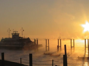 Sonnenuntergang_Weserfaehre_Nordsee_Butjadingen_Faehre.jpg