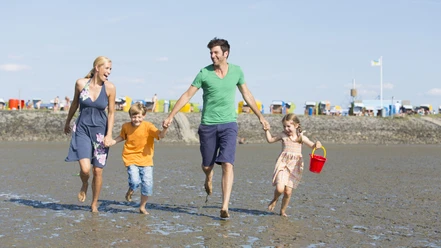 Friesenstrand_Tossens_Familie_Nordsee_Butjadingen.jpg
