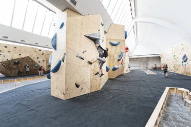 Felsmeister Boulderhalle