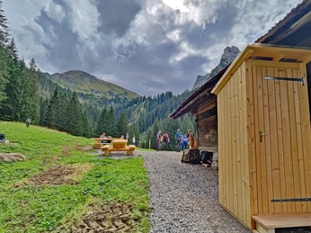 GrimmiJutz-Stübli with toilet