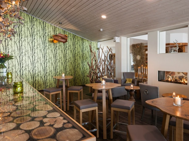 kn-llwald_hotel-sonneck_lounge