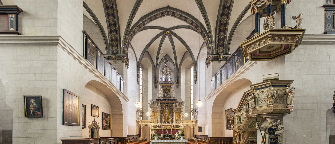 Hauptkirche BMV Innenraum Kirchen-Innenraum