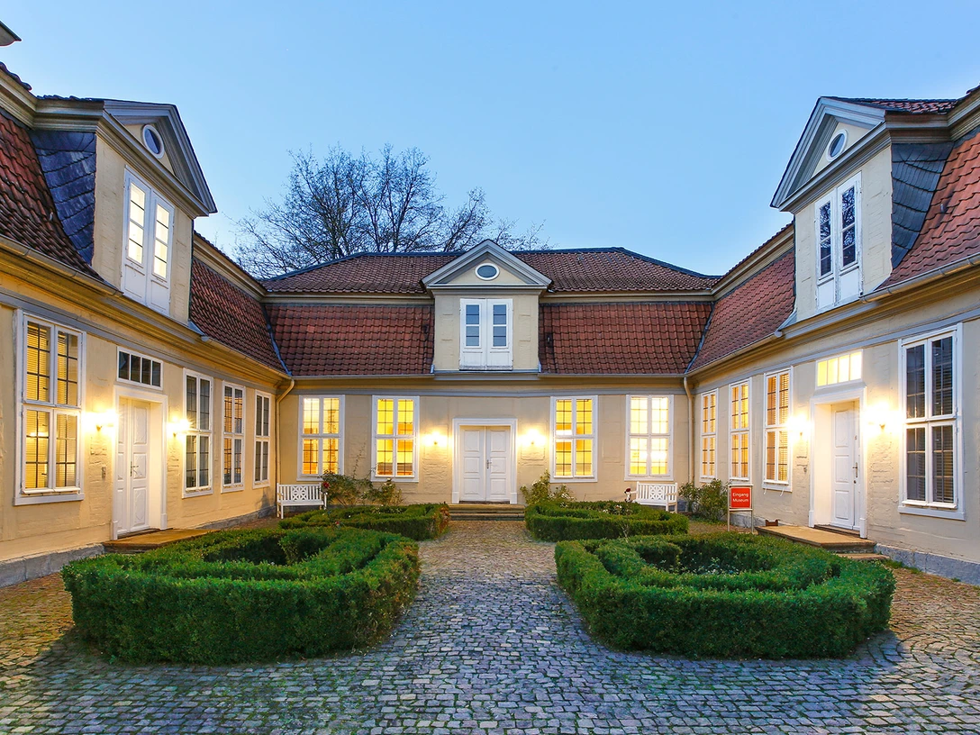 Lessing Huis Lessinghaus bei NachtLessinghaus by nightLessinghaus om nattenLessinghaus bij nacht