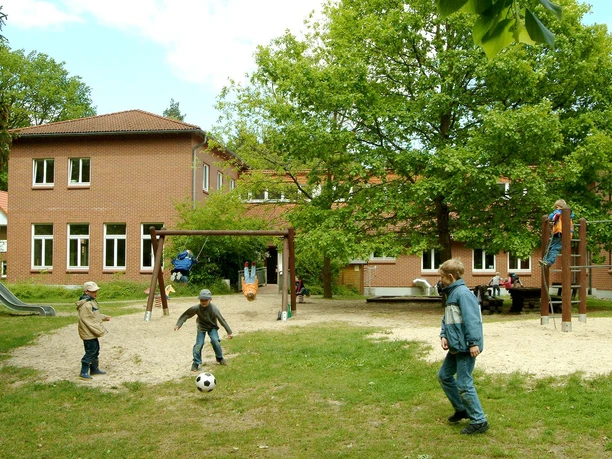 jugendherberge-mueden-fassberg-aussenansicht-a