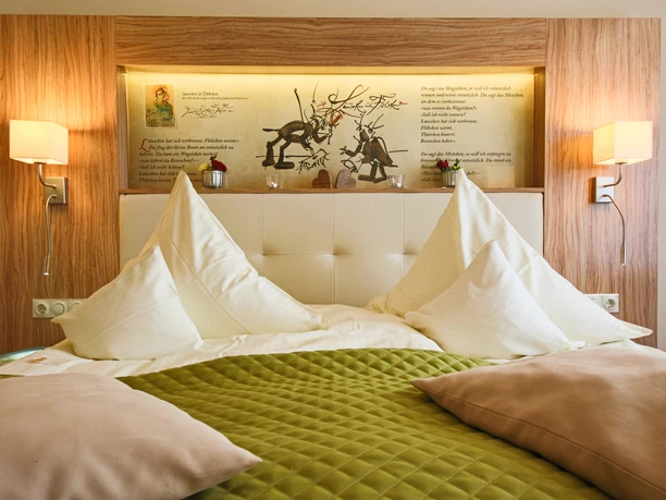 parkhotel-emstaler-hoehe-maerchenzimmer-comfort-boxspringbett