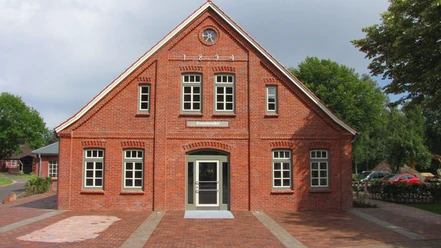 DRK Mehrgenerationenhaus und Familienzentrum im Koopmannhof Oerel DRK Mehrgenerationenhaus und Familienzentrum im Koopmannhof Oerel