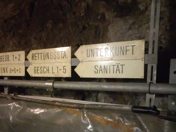 festung-waldbrand-beatenberg-wegweiser