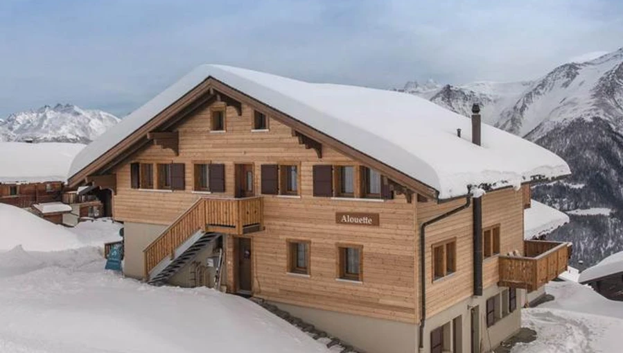 Aussenansicht_Winter_Nordwestseite