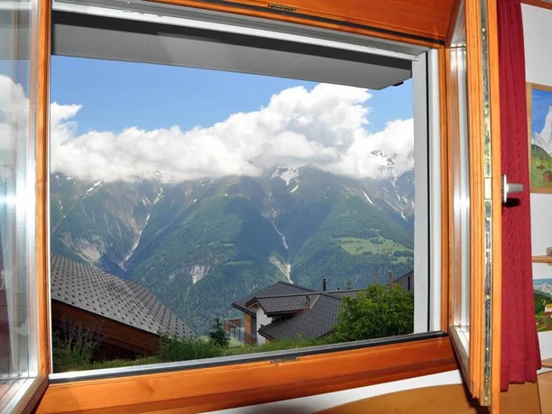 Bettmeralp_Heidi_Aussicht_1200