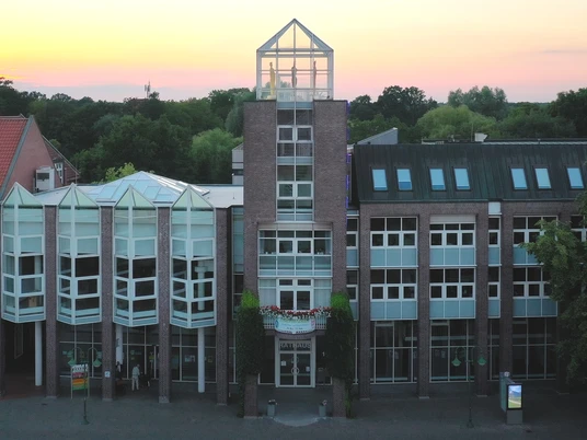 Rathaus mit Tourist-Information Rotenburg (Wümme) Rathaus mit Tourist-Information Rotenburg (Wümme)Town hall with tourist information Rotenburg (Wümme)Rådhus med turistinformation Rotenburg (Wümme)Gemeentehuis met toeristische informatie Rotenburg (Wümme)