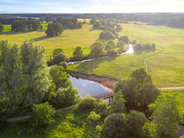 Die Wümme mit Gothardbrücke aus der Vogelperspektive Die Wümme mit Gothardbrücke aus der Vogelperspektive