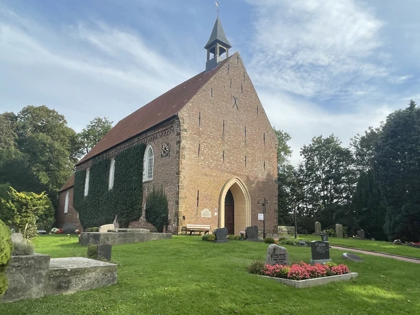 Kirche Eckwarden.JPG