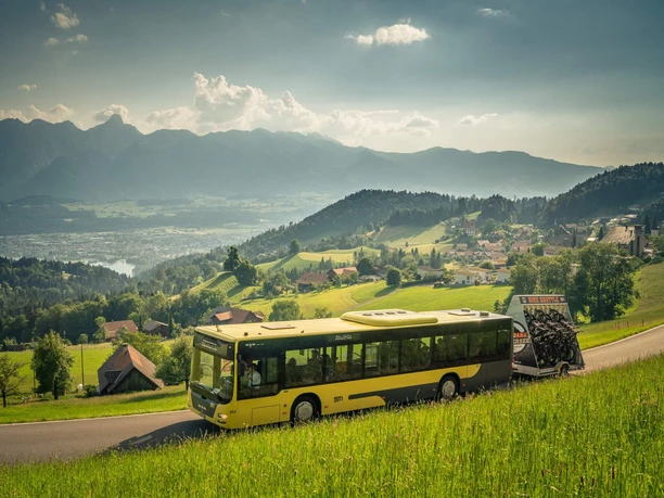 goldiwil-thun-bike-shuttle-landschaft-sti-sommer