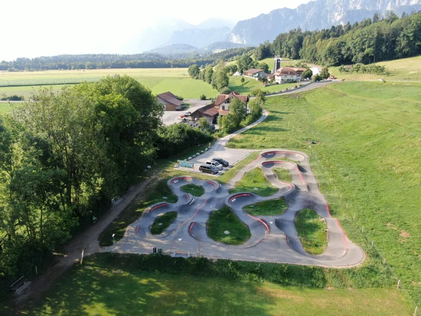 thierachern-pumptrack-bike-sommer-vonoben