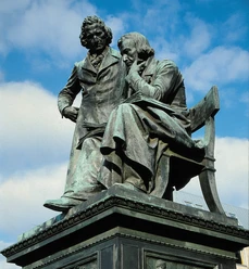 hanau_grimm_denkmal