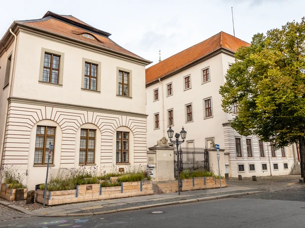 Front des Schloss Lüneburg zum Markt Lüneburgs Schloss ist heute das Landgericht