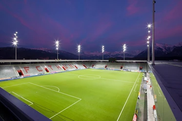 thun-stockhorn-arena-abendstimmung