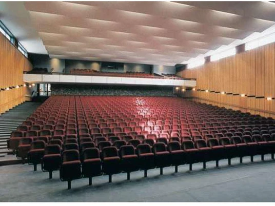 Wilhelm-Bendow-Theater_Bestuhlung wilhelm-bendow-theater-bestuhlung